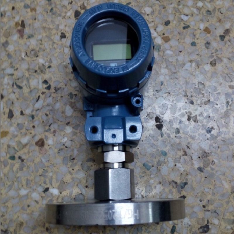 DTR-136法兰式液位变送器,DN25法兰 现场显示 4-20mA信号流量计