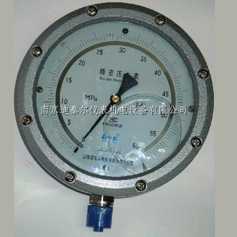 耐震精密压力表YBN150,0.4级精度，径向 150mm表面,M20.1.5外螺纹