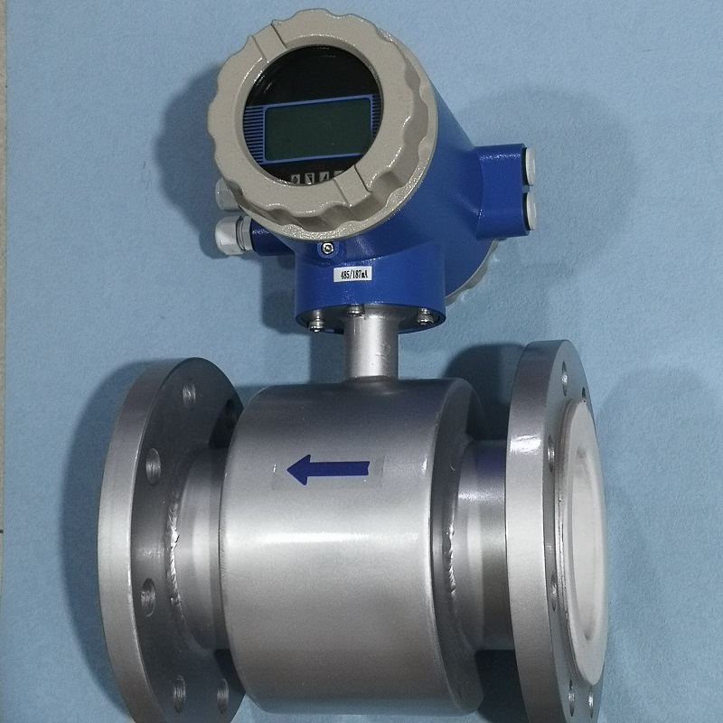 智能型电磁流量计DN100,内衬四氟不锈钢316L电极一体式电磁流量计