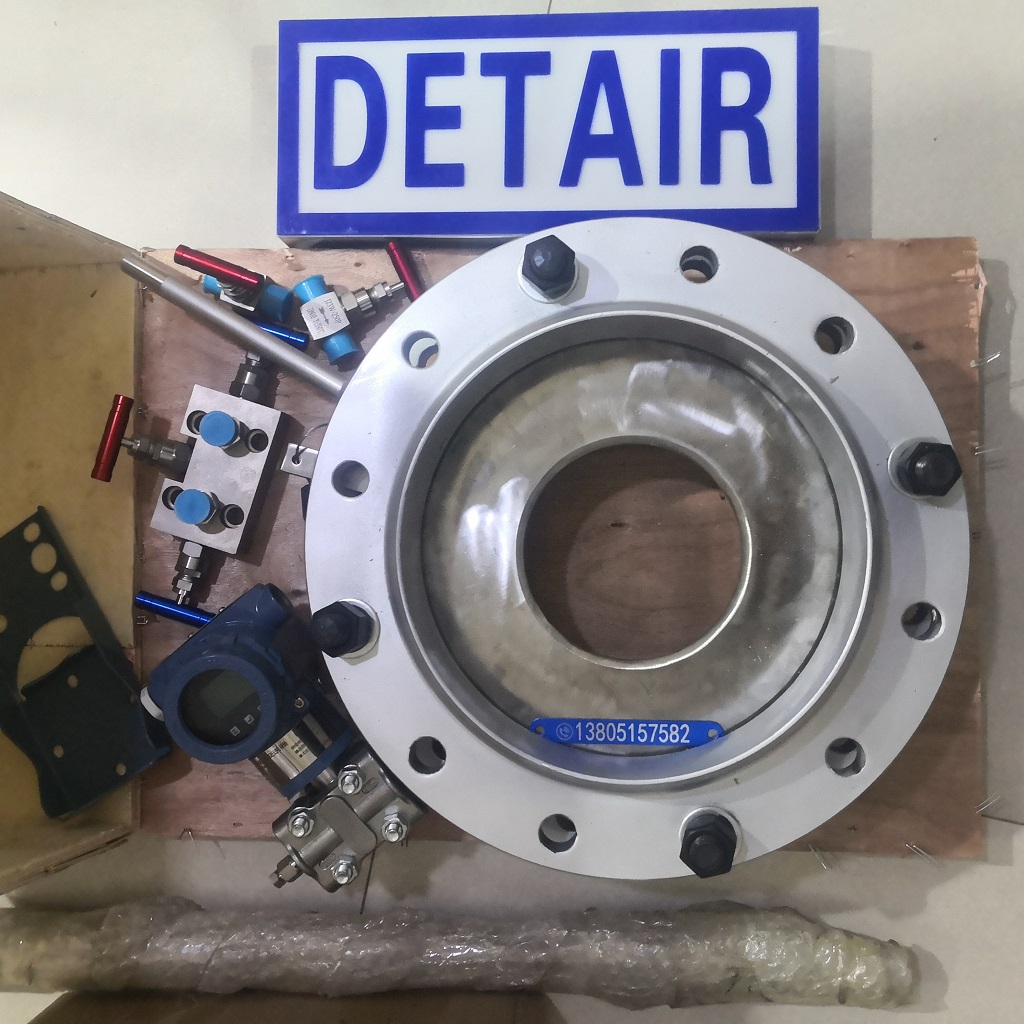 一体化孔板流量计DN200,法兰铸钢,孔板材质不锈钢304,配套差压变送器